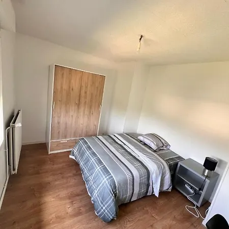 Victoire Apartment *